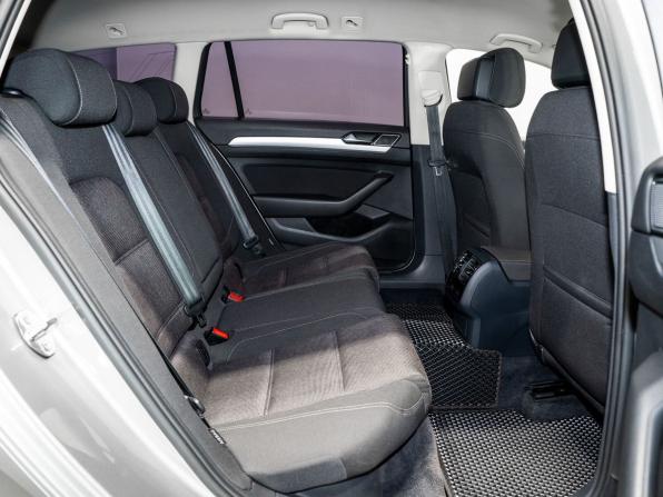 Volkswagen Passat B7 с пробегом 2015 года, цена 1 490 000 рублей, 112355 км, универсал, Автокод Объявления