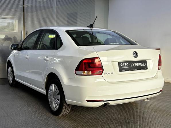 Volkswagen Polo V Рестайлинг с пробегом 2018 года, цена 1 220 000 рублей, 103550 км, седан, Автокод Объявления