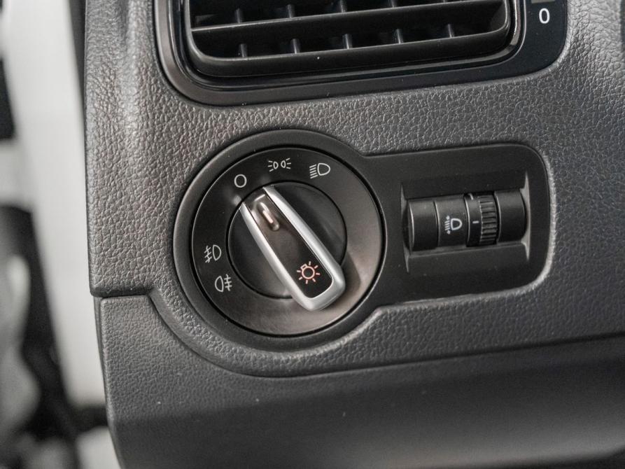 Volkswagen Polo V Рестайлинг Красноярск  - изображение 17