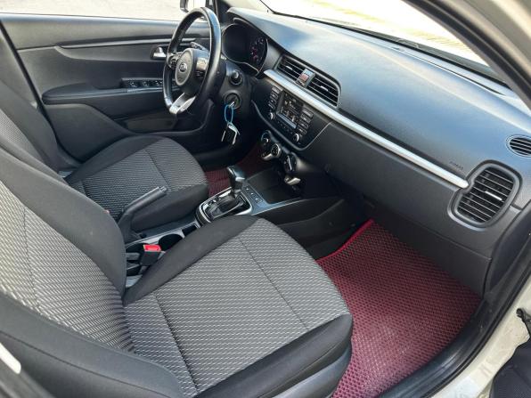 Kia Rio IV с пробегом 2018 года, цена 1 490 000 рублей, 74740 км, хэтчбек, Автокод Объявления