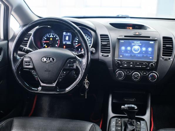Kia K3 I Рестайлинг с пробегом 2018 года, цена 1 338 000 рублей, 190256 км, седан, Автокод Объявления