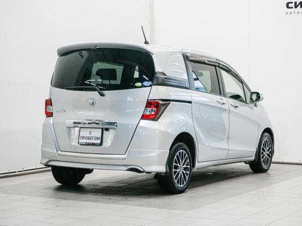 Honda Freed I Рестайлинг с пробегом 2012 года, цена 1 049 000 рублей, 125033 км, компактвэн, Автокод Объявления