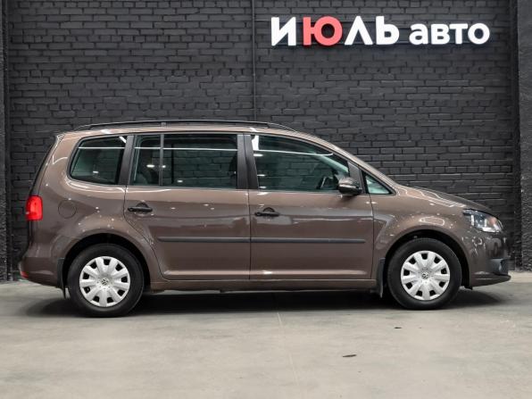 Volkswagen Touran I Рестайлинг 2 с пробегом 2012 года, цена 1 120 000 рублей, 158137 км, компактвэн, Автокод Объявления