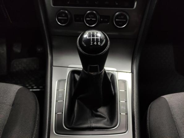 Volkswagen Golf VII с пробегом 2014 года, цена 850 000 рублей, 140197 км, хэтчбек, Автокод Объявления