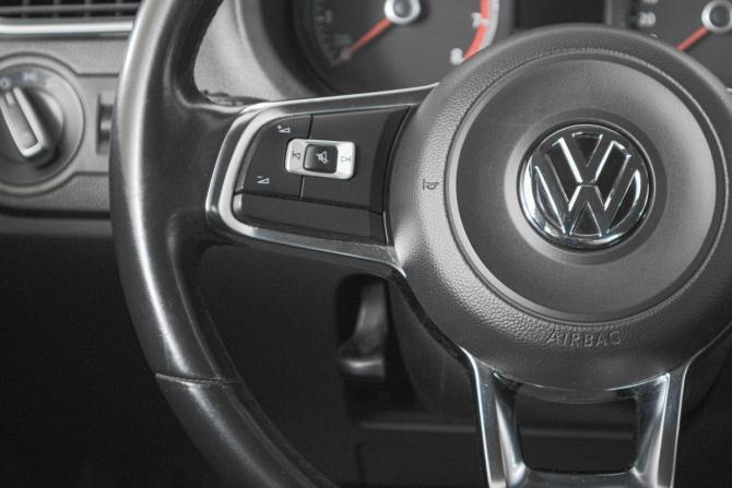 Volkswagen Polo V Рестайлинг с пробегом 2018 года, цена 1 289 000 рублей, 119000 км, седан, Автокод Объявления