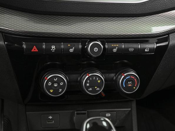 Lada (ВАЗ) Vesta I Рестайлинг (NG) с пробегом 2025 года, цена 1 454 000 рублей, 25380 км, седан, Автокод Объявления