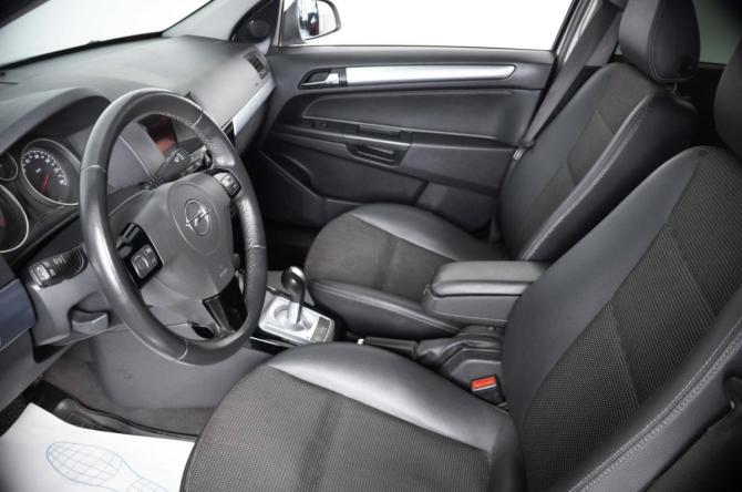 Opel Astra H Рестайлинг с пробегом 2011 года, цена 769 000 рублей, 131185 км, хэтчбек, Автокод Объявления