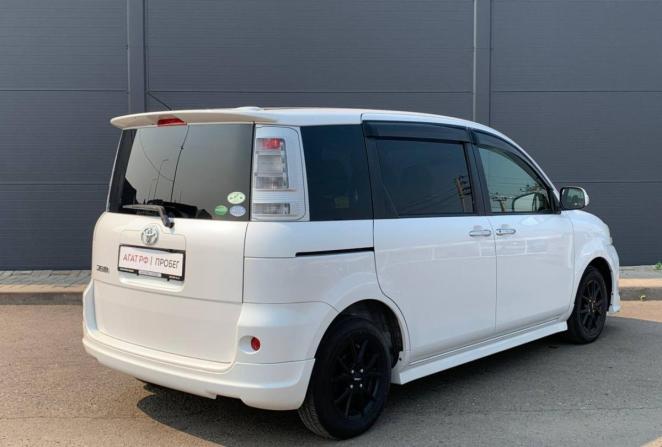 Toyota Sienta I Рестайлинг 2 с пробегом 2013 года, цена 1 045 000 рублей, 103411 км, компактвэн, Автокод Объявления