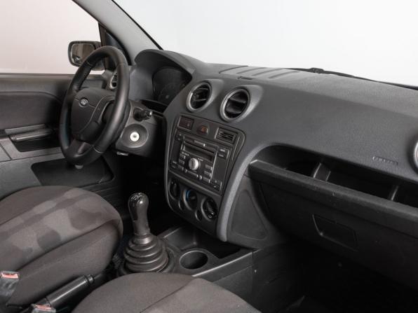 Ford Fusion I Рестайлинг с пробегом 2007 года, цена 356 400 рублей, 213000 км, хэтчбек, Автокод Объявления