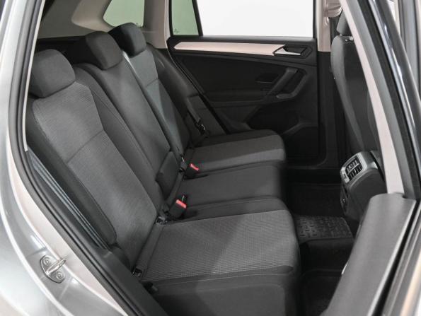 Volkswagen Tiguan II Рестайлинг с пробегом 2021 года, цена 2 649 000 рублей, 109878 км, внедорожник, Автокод Объявления