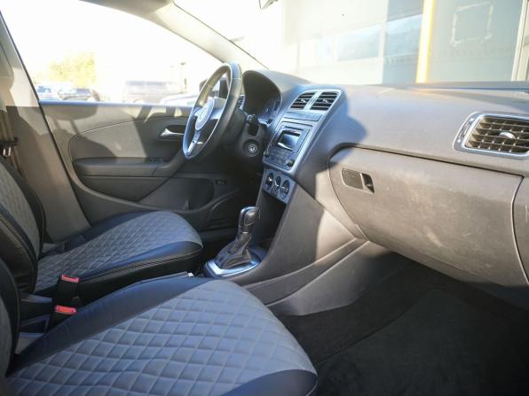 Volkswagen Polo V с пробегом 2013 года, цена 890 000 рублей, 123840 км, седан, Автокод Объявления