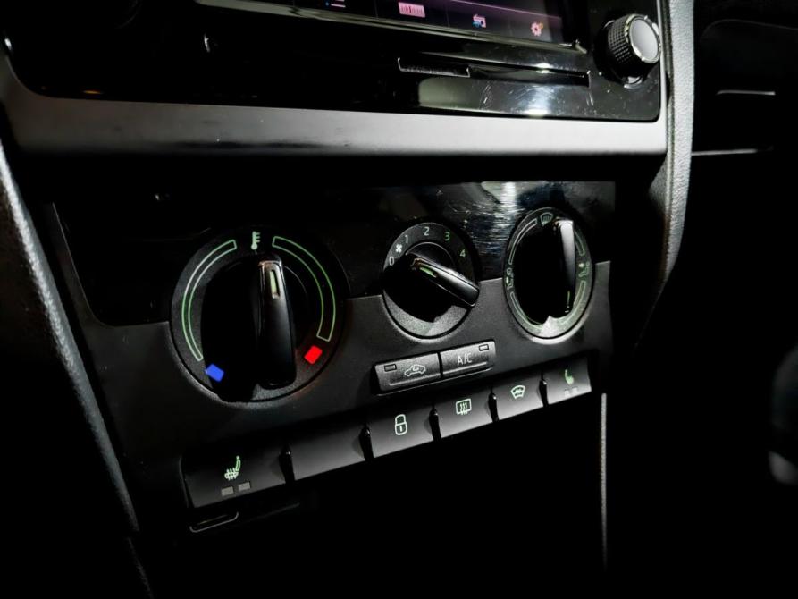 Skoda Rapid I Рестайлинг Химки  - изображение 25