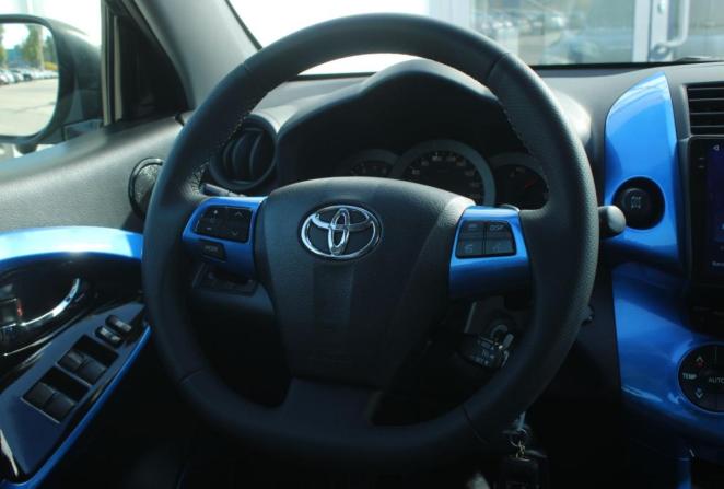 Toyota RAV4 III (XA30) Рестайлинг с пробегом 2011 года, цена 1 670 000 рублей, 145506 км, внедорожник, Автокод Объявления