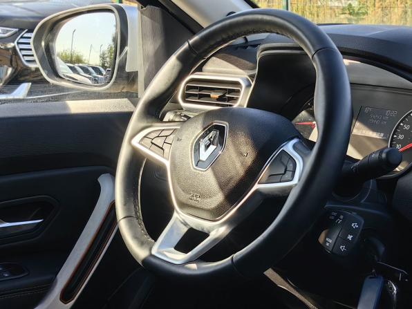 Renault Duster II с пробегом 2022 года, цена 2 159 000 рублей, 54000 км, внедорожник, Автокод Объявления
