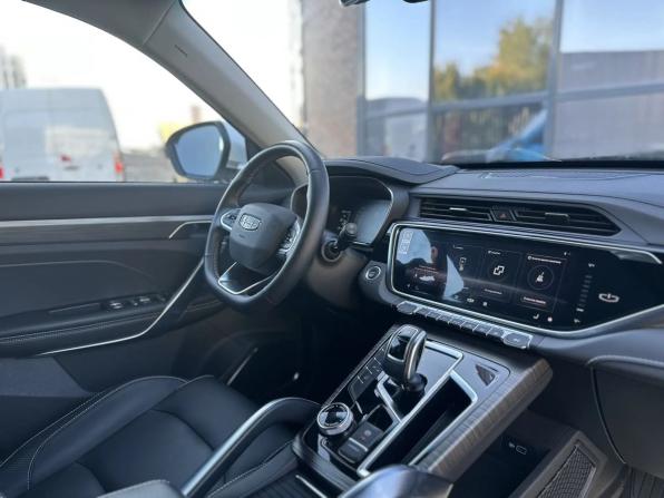 Geely Atlas Pro с пробегом 2022 года, цена 2 100 000 рублей, 30514 км, внедорожник, Автокод Объявления