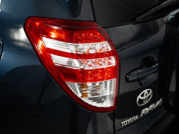 Toyota RAV4 III (XA30) Рестайлинг с пробегом 2010 года, цена 1 350 500 рублей, 210000 км, внедорожник, Автокод Объявления