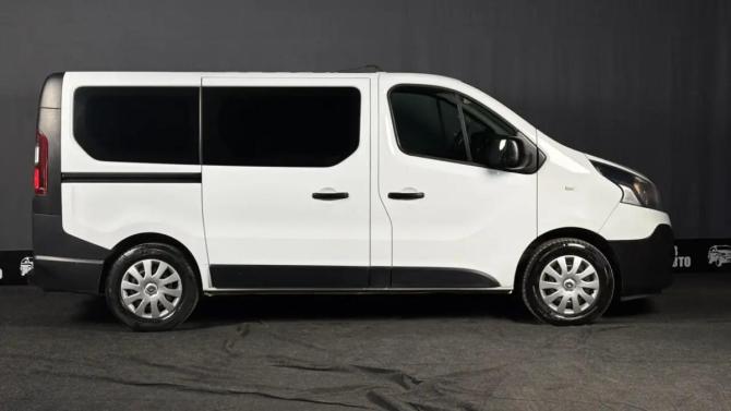 Renault Trafic III с пробегом 2017 года, цена 2 000 000 рублей, 205010 км, минивэн, Автокод Объявления