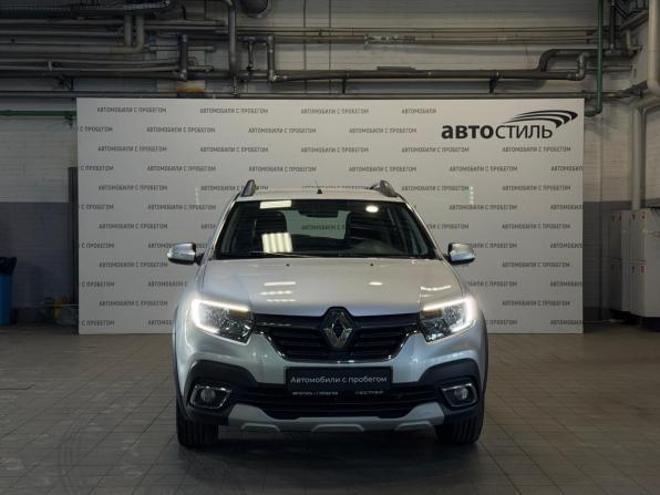 Renault Sandero II Рестайлинг с пробегом 2020 года, цена 1 229 000 рублей, 66950 км, хэтчбек, Автокод Объявления