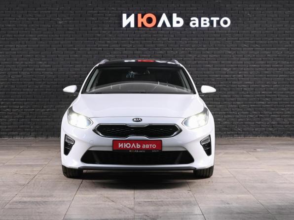 Kia Ceed III с пробегом 2019 года, цена 1 790 000 рублей, 79311 км, универсал, Автокод Объявления