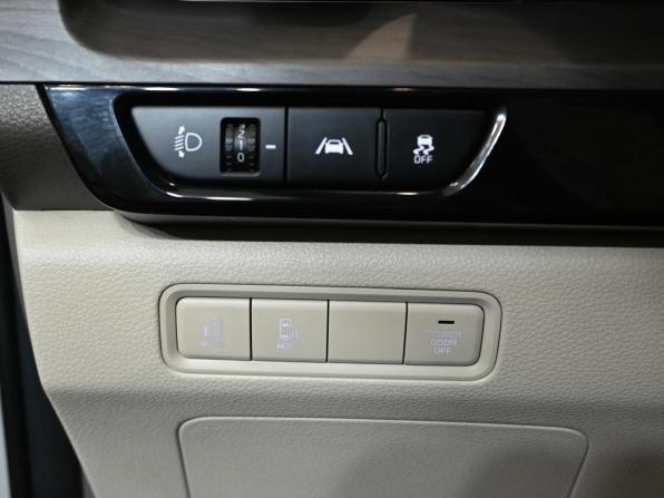 Kia Carnival IV с пробегом 2021 года, цена 3 800 000 рублей, 92777 км, минивэн, Автокод Объявления