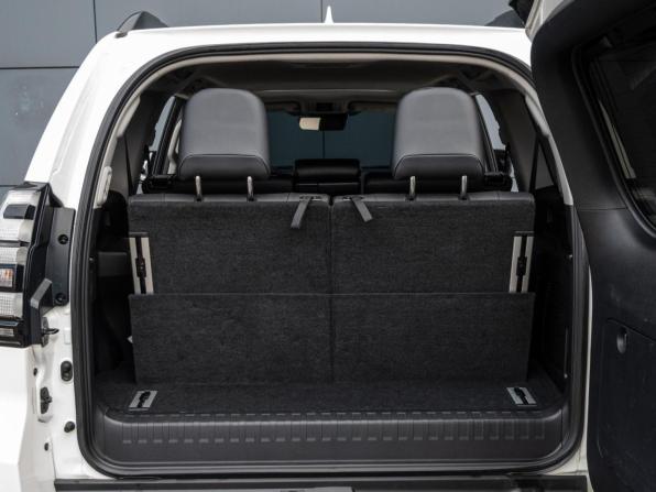 Toyota Land Cruiser Prado 150 Series Рестайлинг 3 с пробегом 2021 года, цена 6 240 000 рублей, 113492 км, внедорожник, Автокод Объявления
