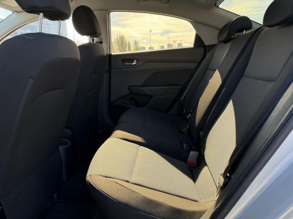 Hyundai Solaris II с пробегом 2019 года, цена 1 350 000 рублей, 87600 км, седан, Автокод Объявления