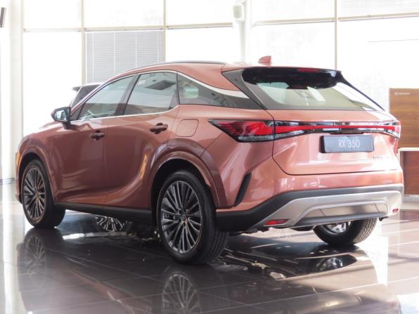 Lexus RX V с пробегом 2026 года, цена 13 200 000 рублей, 10 км, внедорожник, Автокод Объявления