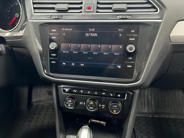 Volkswagen Tiguan II с пробегом 2020 года, цена 2 499 000 рублей, 136749 км, внедорожник, Автокод Объявления
