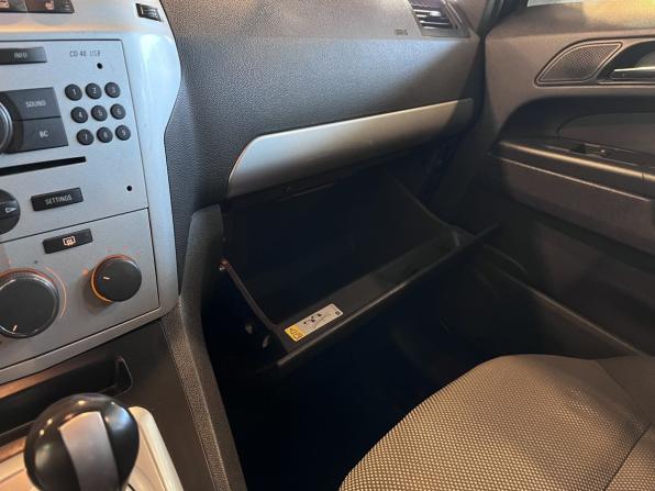 Opel Zafira B Рестайлинг с пробегом 2013 года, цена 559 000 рублей, 252797 км, компактвэн, Автокод Объявления