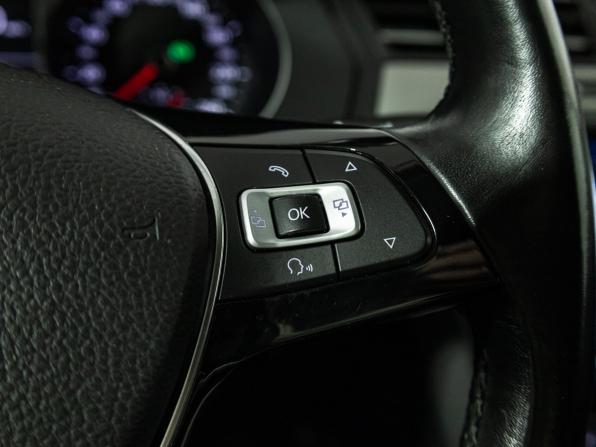 Volkswagen Passat B8 с пробегом 2017 года, цена 1 575 989 рублей, 201000 км, седан, Автокод Объявления