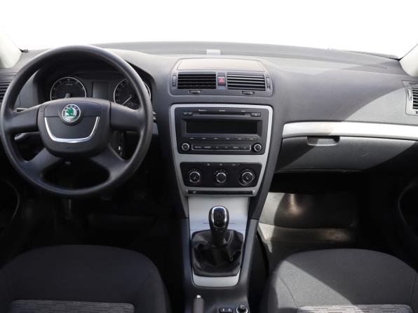 Skoda Octavia II (A5) Рестайлинг с пробегом 2012 года, цена 849 000 рублей, 132608 км, лифтбек, Автокод Объявления