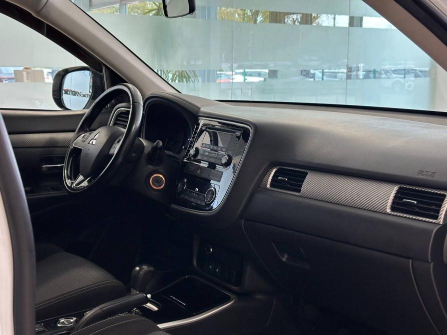 Mitsubishi Outlander III Рестайлинг 2 Тверь  - изображение 8