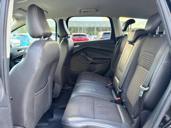 Ford Kuga II Рестайлинг с пробегом 2018 года, цена 1 485 000 рублей, 133000 км, внедорожник, Автокод Объявления
