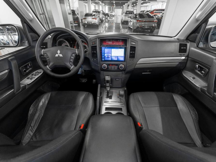 Mitsubishi Pajero IV Рестайлинг 1 Москва  - изображение 11