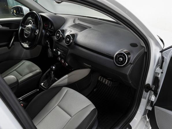 Audi A1 I (8X) с пробегом 2012 года, цена 1 370 000 рублей, 88727 км, хэтчбек, Автокод Объявления