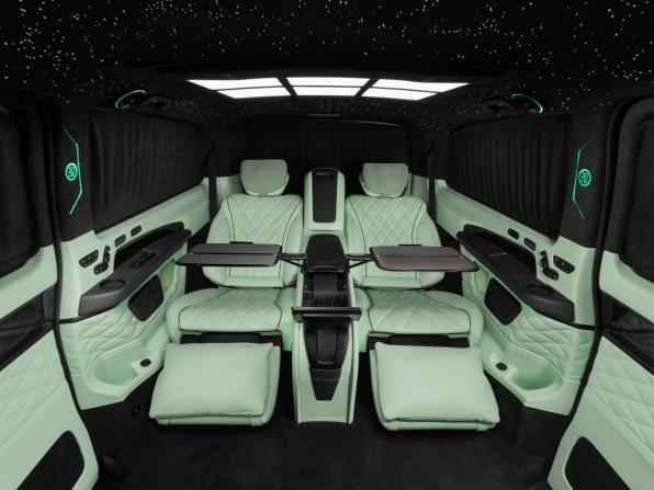 Mercedes-Benz V-Класс III (W447) Рестайлинг 2 с пробегом 2025 года, цена 46 000 000 рублей, 89 км, минивэн, Автокод Объявления
