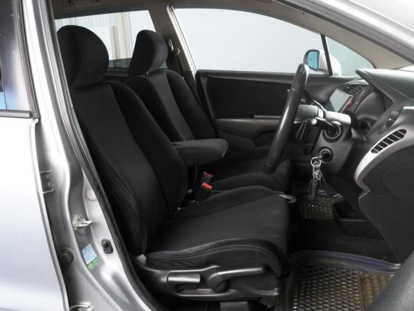 Honda Stream II с пробегом 2009 года, цена 1 398 000 рублей, 130889 км, компактвэн, Автокод Объявления