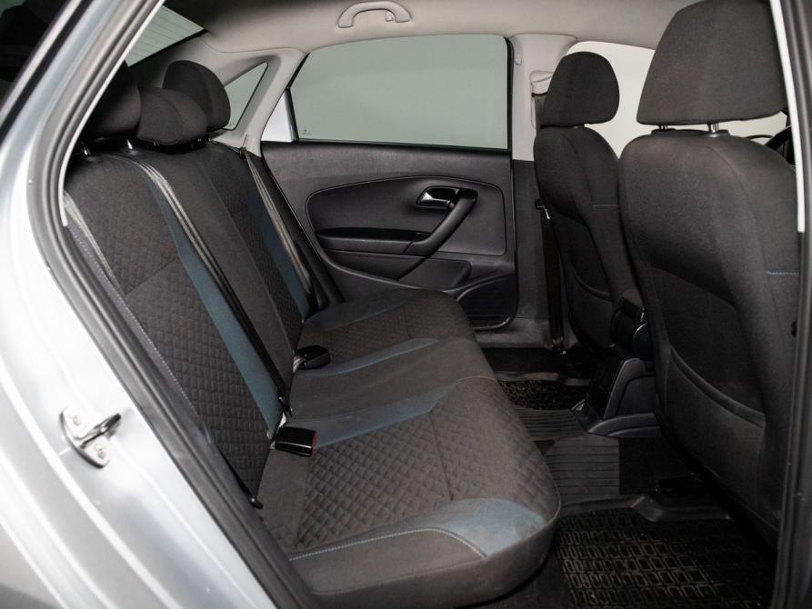Volkswagen Polo V Рестайлинг Иркутск  - изображение 7