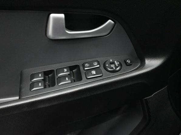 Kia Sportage III с пробегом 2012 года, цена 1 550 000 рублей, 111610 км, внедорожник, Автокод Объявления