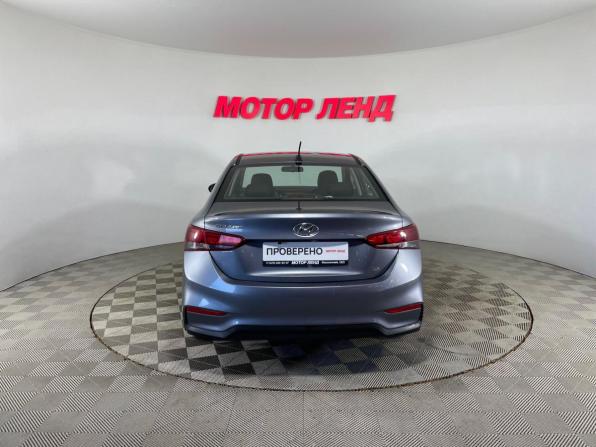 Hyundai Solaris II с пробегом 2017 года, цена 945 000 рублей, 172314 км, седан, Автокод Объявления