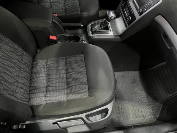 Skoda Octavia II (A5) Рестайлинг с пробегом 2010 года, цена 690 000 рублей, 211015 км, лифтбек, Автокод Объявления