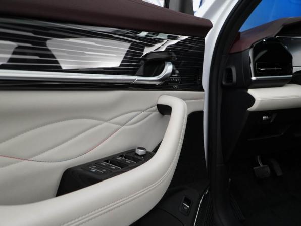 Geely Monjaro I с пробегом 2023 года, цена 3 187 444 рубля, 50668 км, внедорожник, Автокод Объявления