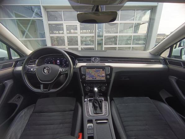 Volkswagen Passat B8 с пробегом 2016 года, цена 2 095 000 рублей, 153000 км, седан, Автокод Объявления