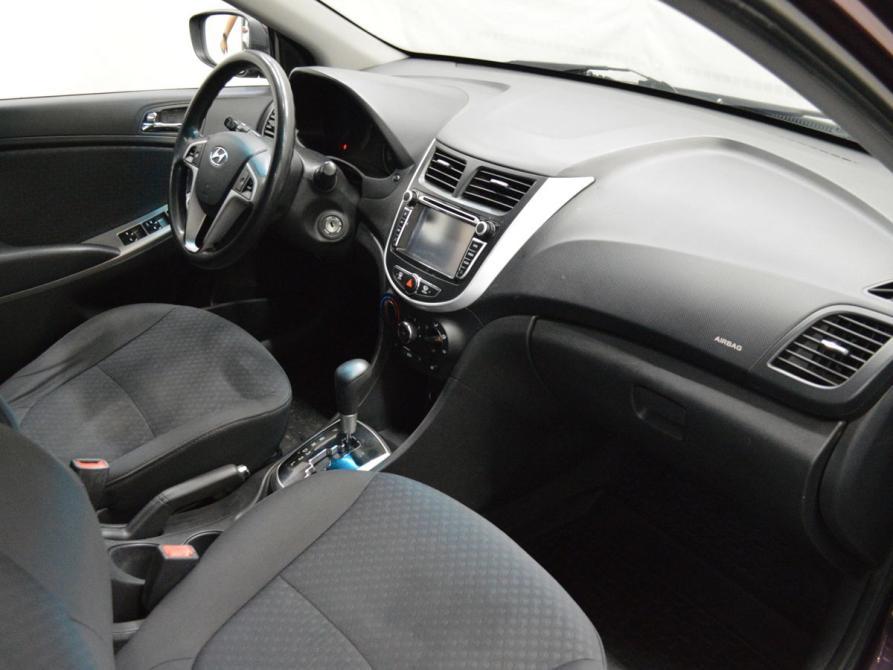 Hyundai Solaris I Санкт-Петербург  - изображение 12