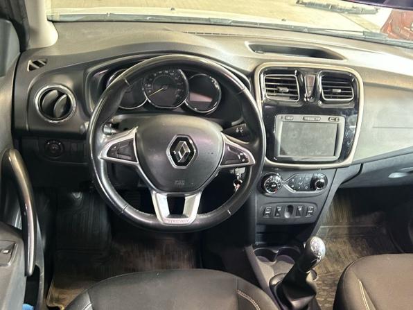 Renault Logan II Рестайлинг с пробегом 2019 года, цена 1 158 000 рублей, 106819 км, седан, Автокод Объявления