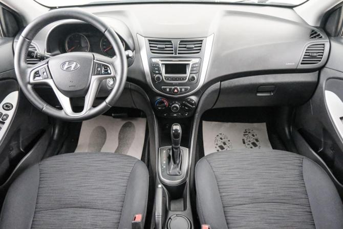 Hyundai Solaris I Рестайлинг с пробегом 2015 года, цена 999 000 рублей, 112000 км, хэтчбек, Автокод Объявления