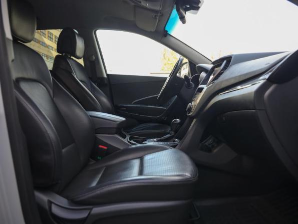 Hyundai Santa Fe III с пробегом 2012 года, цена 1 369 000 рублей, 296865 км, внедорожник, Автокод Объявления