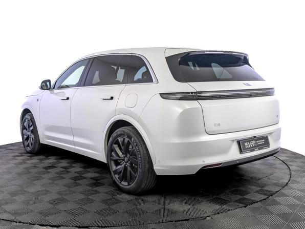 Li Auto (Lixiang) L7 I с пробегом 2023 года, цена 5 390 000 рублей, 51201 км, внедорожник, Автокод Объявления