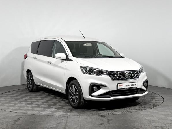 Suzuki Ertiga II Рестайлинг с пробегом 2022 года, цена 1 909 000 рублей, 4594 км, компактвэн, Автокод Объявления