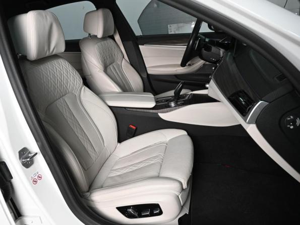 BMW 5 серии VII (G30/G31/G38) с пробегом 2019 года, цена 4 379 000 рублей, 180201 км, седан, Автокод Объявления